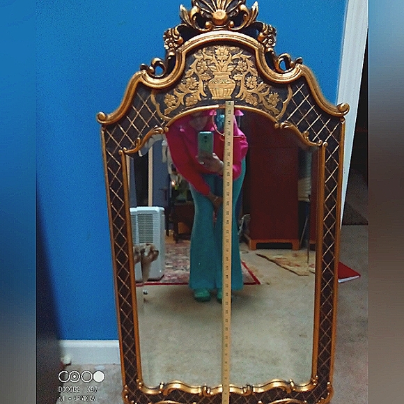 Gilded Diamond Hanging Mirror - Picture 2 of 5